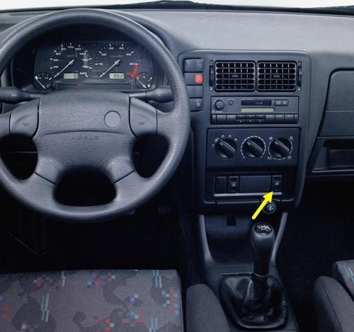 VW Polo HB 1994-1999 Sağ Ön Kapı Cam Açma Düğmesi Tuşu 191959855