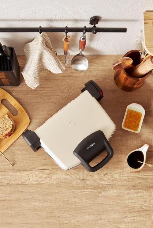 Toastbuster 1337H 4 Ekmekli Tost Makinesi Krem