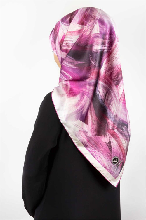 Twill Batik Desenli Pembe Renkli 90x90 Eşarp (İpek İçermez) Kenar Dikiş Şekli El Dikişli