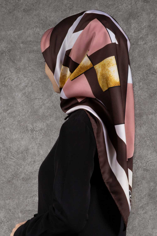 Twill Çizgili ve Gold Desenli Kahverengi - Pudra Renkli 90x90 Eşarp (İpek İçermez) Kenar Dikiş Şekli El Dikişli