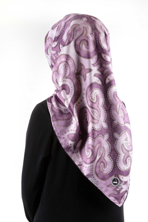 Twill Barok Desenli Lila Renkli 90x90 Eşarp (İpek İçermez) Kenar Dikiş Şekli El Dikişli