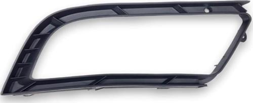 Skoda Superb 2 2014-2015 Ön Sağ Sis Farı Çerçevesi 3T0807682