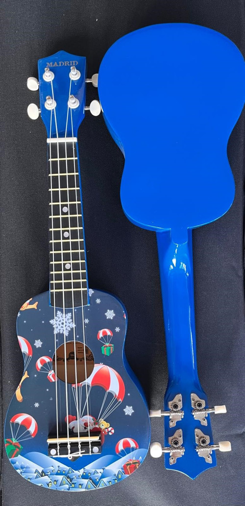 FATHER CHRİSTMAS SOPRANO UKULELE DESENLİ