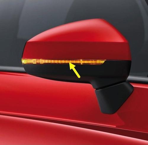 Audi A3 HB 2017-2020 Sağ Dış Dikiz Ayna Sinyal Lambası 8V0949102B
