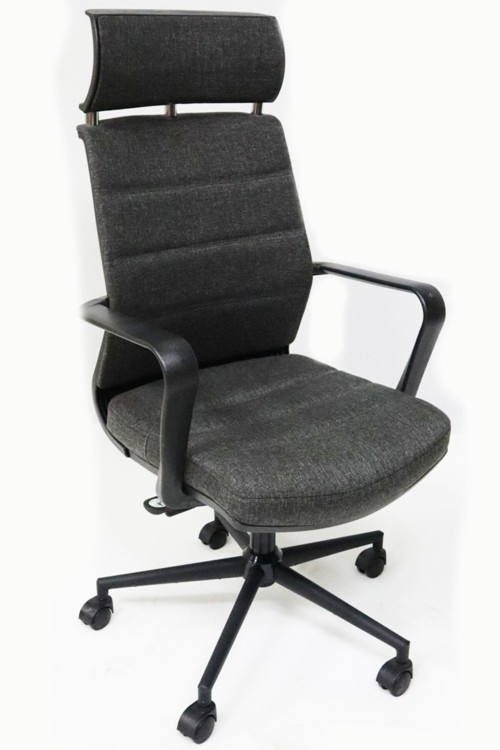 Business Başlıklı Yönetici Koltuğu