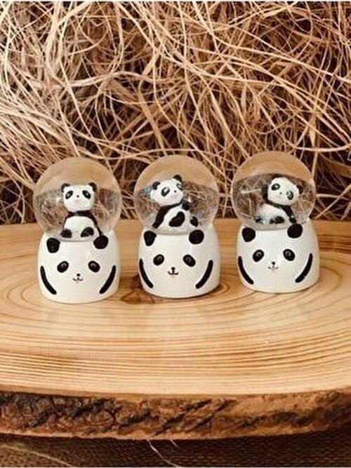 Küçük Boy Panda Kar Küresi Işıklı 6.5 cm