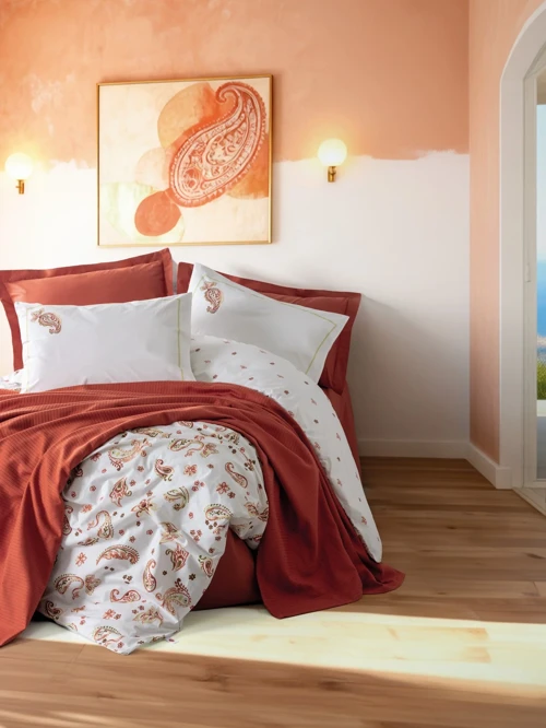 Vivid Çift Kişilik Pikeli Nev Takımı Paisia Tarçın