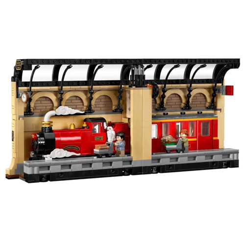 LEGO Harry Potter Kitaplık Dekoru: Hogwarts Ekspresi 76450