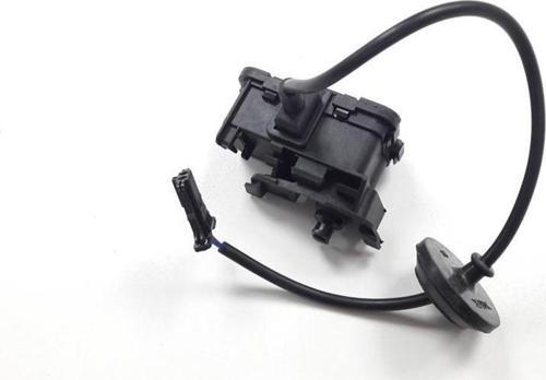 VW Polo 2010-14 Yakıt Depo Kapağı Merkezi Kilitleme Motoru 6R0810773F