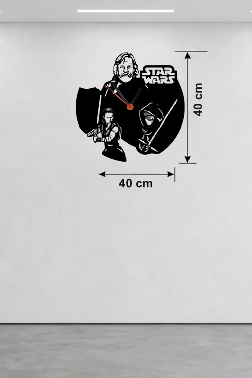 İthalat® Wars Temalı Ahşap Duvar Saati - 40X40 Cm Kesim Dekoratif
