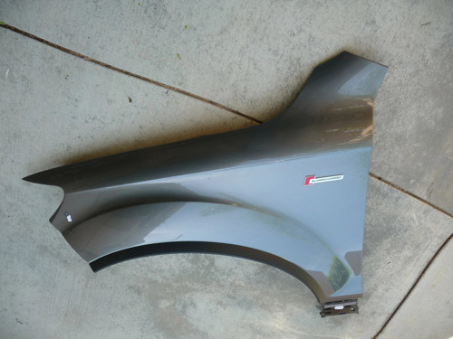 Audi Q7 Ön Çamurluk Aluminyum Sol 2007 (Oem No: 4L0821101)