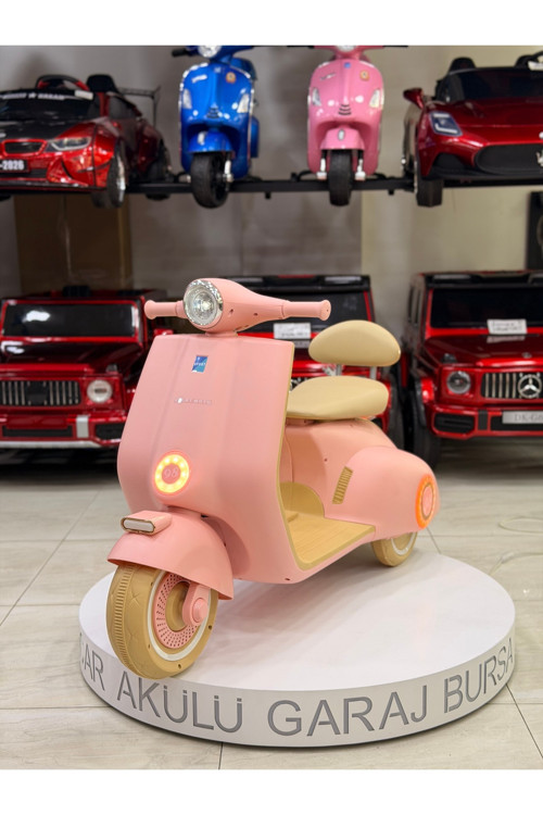 Kumandalı Vespa Akülü Motor 3-9 Yaş