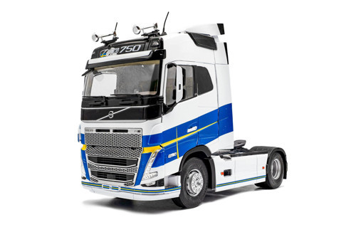 S2400106 1/24 Volvo Trucks FH16 GLOBETROTTER XL GÖTEBORG EDITION – 2019