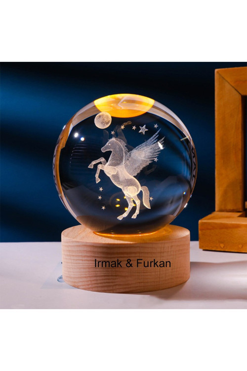 Işıklı Ahşap Kaideli Şahlanan At Cam Küre 8cm*6cm
