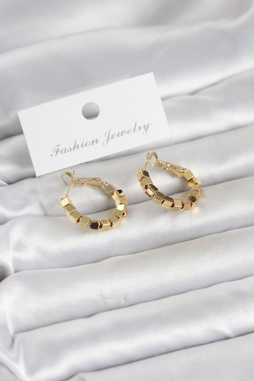 Gold Renk Kare Halka Model Kadın Küpe - EBJ260509W42050