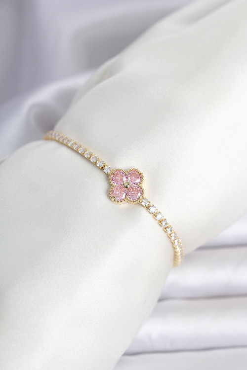 Pirinç Gold Renk Pembe Zirkon Taşlı Yonca Model Su Yolu Kadın Bileklik - EBJ260509W42096