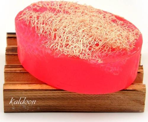 Kabak Lifli El Yapımı Doğal Gül Yağı Sabunu 120 G