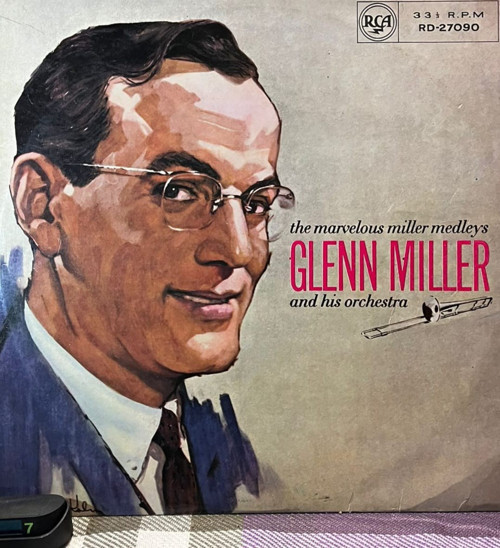 Glenn Miller And His Orchestra – The Marvelous Miller Medleys (LP, Album, RCA – RD-27090)
