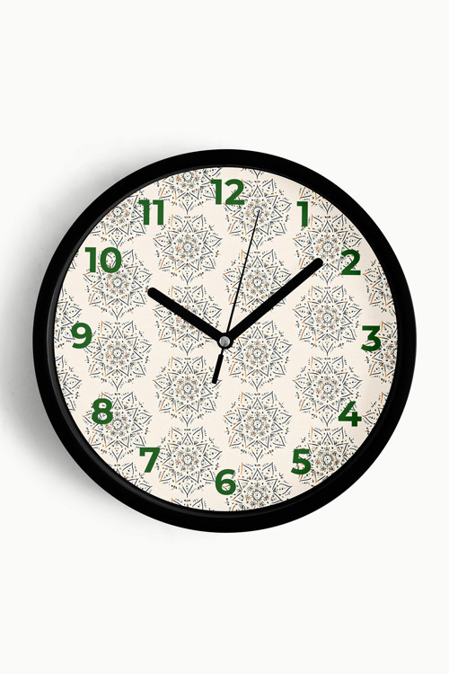 Mandala Tarzı Çiçek Çizimi Modern Duvar Saati - 30Cm - Önü Camlı Siyah Kasa - Sessiz Mekanizma