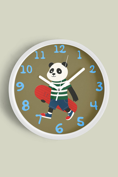 Güneş Gözlüklü Kaykay Yapan Sevimli Panda Çocuk Odası Modern Duvar Saati - 25Cm - Önü Camlı Beyaz Ka