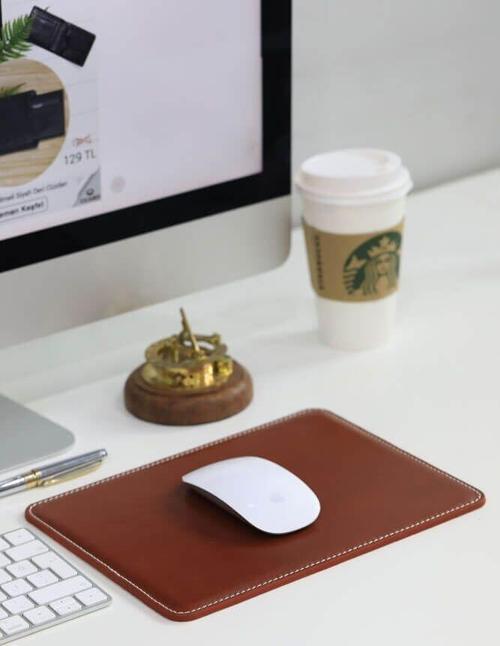Dikiş Detaylı Taba Deri Mouse Pad 26 x 20 - GRD2403XW22321