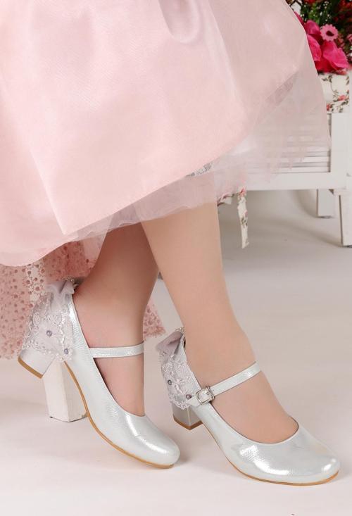 Günlük Kız Çocuk 4 Cm Topuklu Ayakkabı 754 Vakko Gümüş