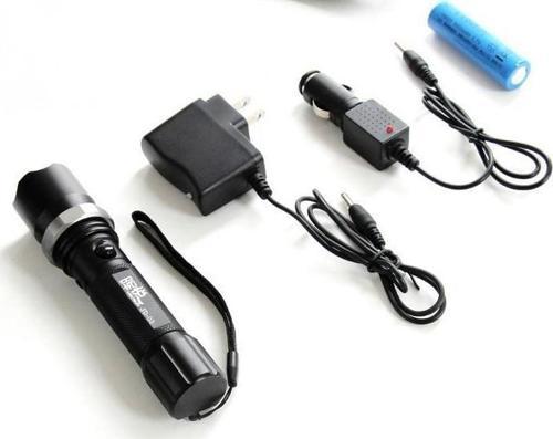 Polis El Feneri: Zoomlu + Sellektörlü + Şarjlı El Feneri (500 metre) 