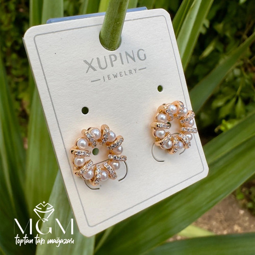 Xuping Taşlı İnci Detaylı Küpe