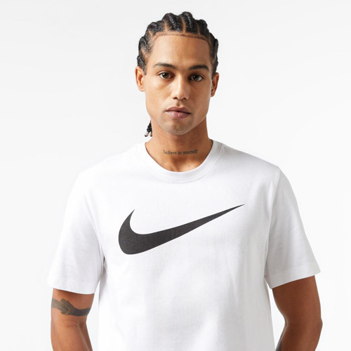 Sportswear Swoosh Erkek Pamuklu Beyaz Tişört
