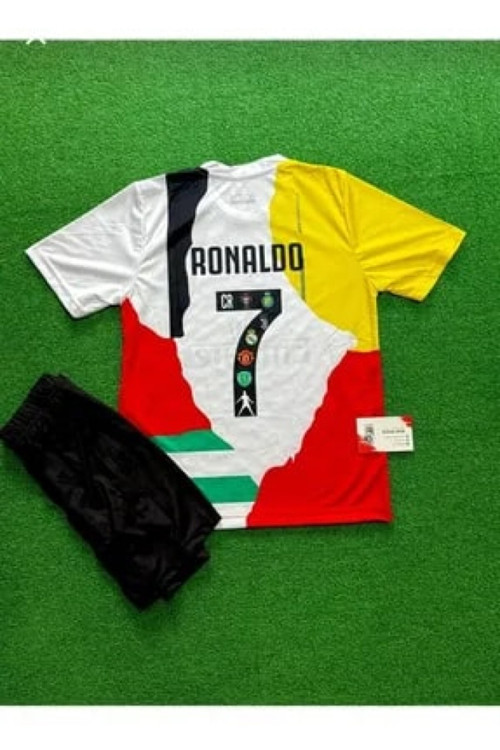 Cristiano Ronaldo Karma Tüm Takımlar 4 Lü Set Çocuk Futbol Forması Forma+Şort (Çorap+Bileklik) Hediy