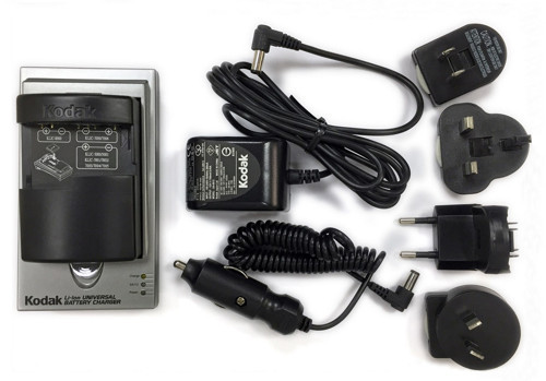 Casio Np-30 Batarya Için Şarj Aleti K7600-C + Araç Kiti
