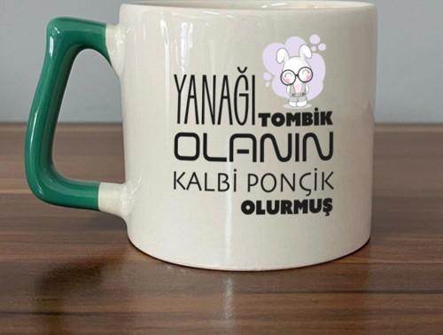 Yanağı Tombik Olanın Baskılı Yeşil Kulplu D Kupa