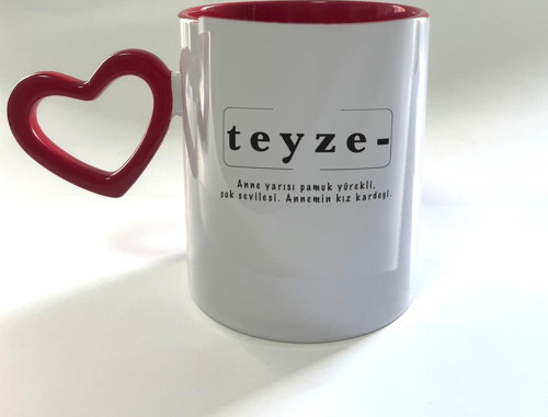 Teyze Baskılı Kırmızı Boş Kalp Kulplu Mega Kupa