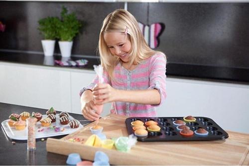  Nakres Yapışmaz Mini Tart Kek Kapsülü Muffin Ekler Kalıbı 35-27 cm 12 Bölmeli Yanmaz Ve Yapışmaz Kek Kapsülü 