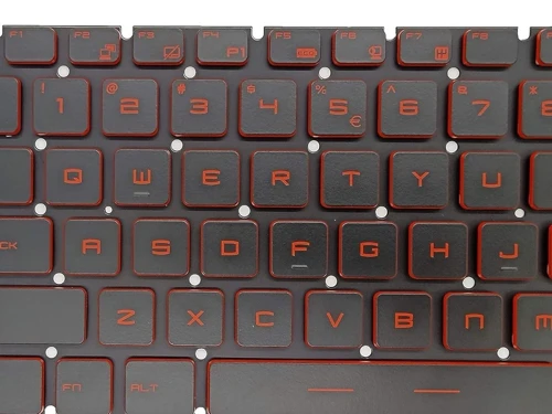 MSI Creator 17 A10SD Klavye Işıklı (Kırmızı)