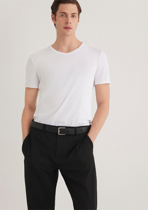 063748-620 Erkek Beyaz V Yaka T-Shirt