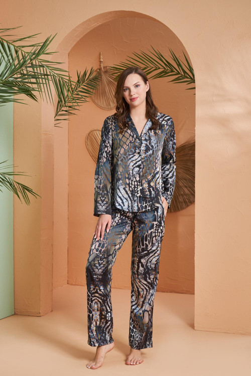 Premium Seri Kadın Özel Kutulu Rahat Kesim Saten Önden Düğmeli Uzun Kollu Pijama Takım