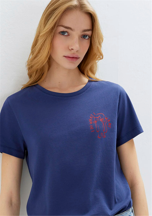 Y26 M1613873-70498 Derın Lacivert Kadın Slim Kedi Baskılı T-shirt