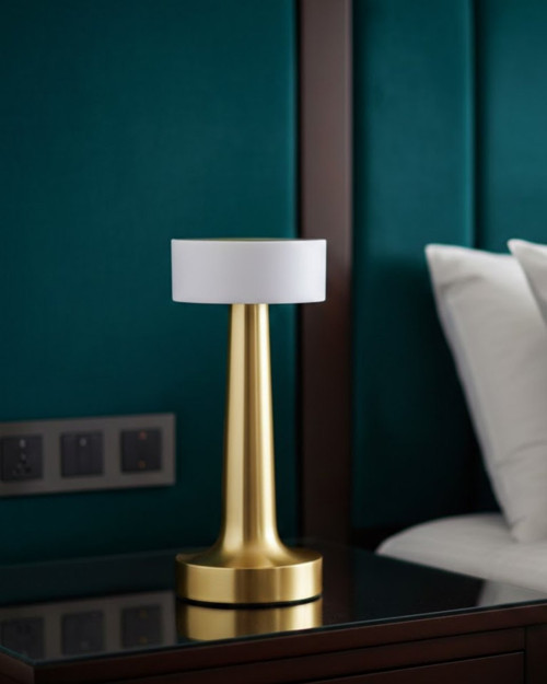 Şarjlı Dokunmatik LED Masa Lambası - 3 Renkli Dimmer ve Kablosuz Tasarım