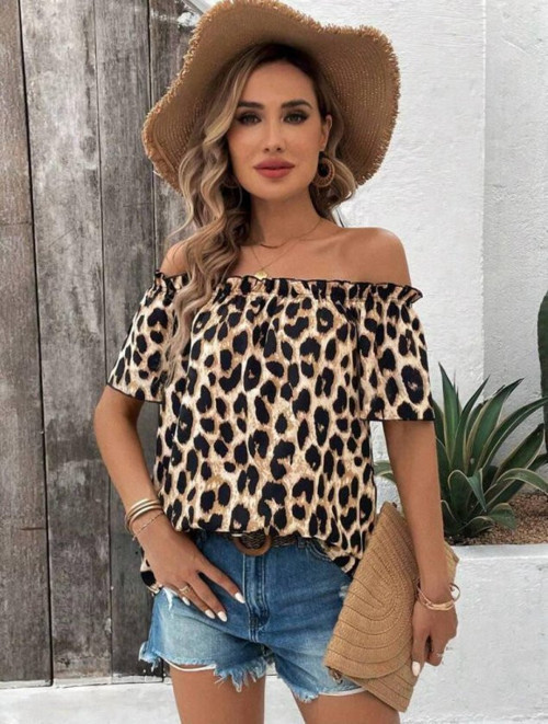 Kadın Madonna Yaka Fırfırlı Leopar Desenli Mikro Kumaş Bluz - S-M - Leopar