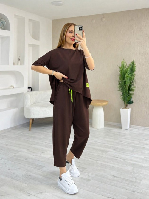 Kadın Kısa Kollu Bisiklet Yaka Viskon Iki Iplik Bluz Ve Pantolon Ikili Takım - S-M - Kahve