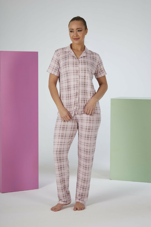 Kadın Kareli Pembe Kısa Kollu Önden Düğmeli Soft Pijama Takımı