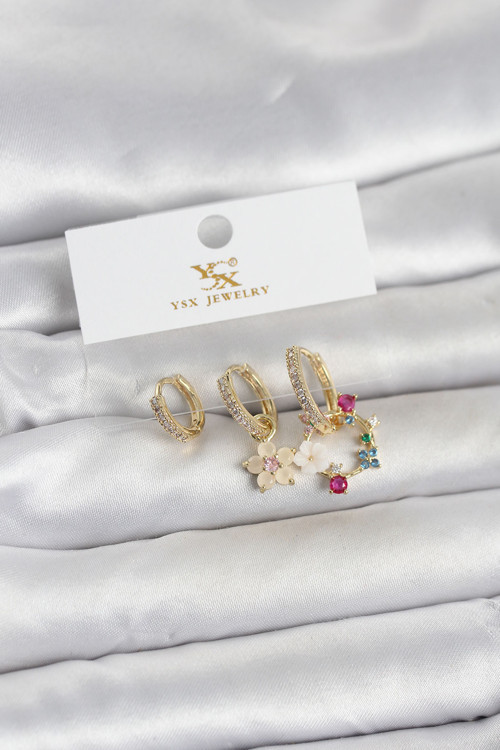 Pirinç Gold Renk Çiçek Model 3'lü Kadın Küpe TJ-BKP11717