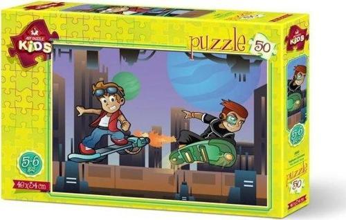 4502 Kaykaycı Çocuklar 34x48 cm 50 Parça Puzzle
