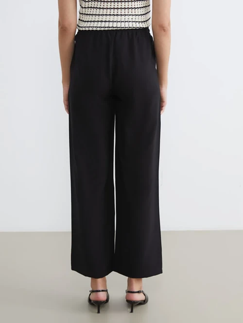 Siyah Beli Lastikli Geniş Paça Kadın Pantolon