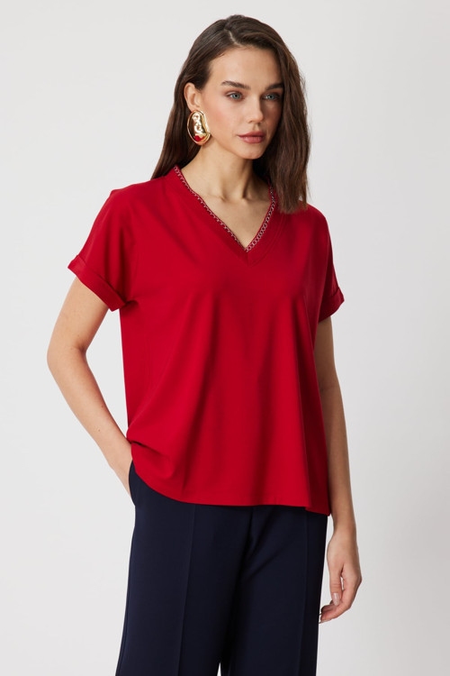 Kadın Yakası Zincirli V Yaka T-Shirt 71352 Kırmızı