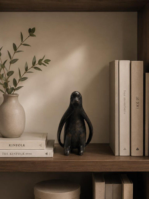 Penguen Biblo Dekoratif Obje – Minimal Modern Kitaplık Rafı ve Komidin Üstü Dekoru –Reçine Küçük Boy Siyah Dekor Aksesua