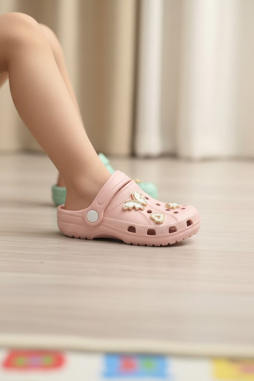 Çocuk Işıltılı Kelebek ve Kalp Aksesuarlı Ortopedik Hafif Cross Sabo Terlik