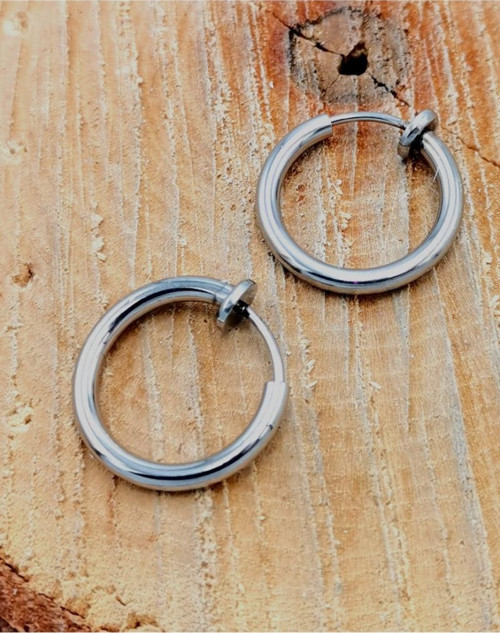 Çelik Figürlü Unisex Küpe