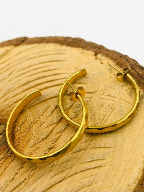 Gold Renk Figürlü Çelik Küpe